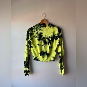 💛💚 IETS FRANS TIE DYE CROPPED SWEATER LS TEE ⛓️